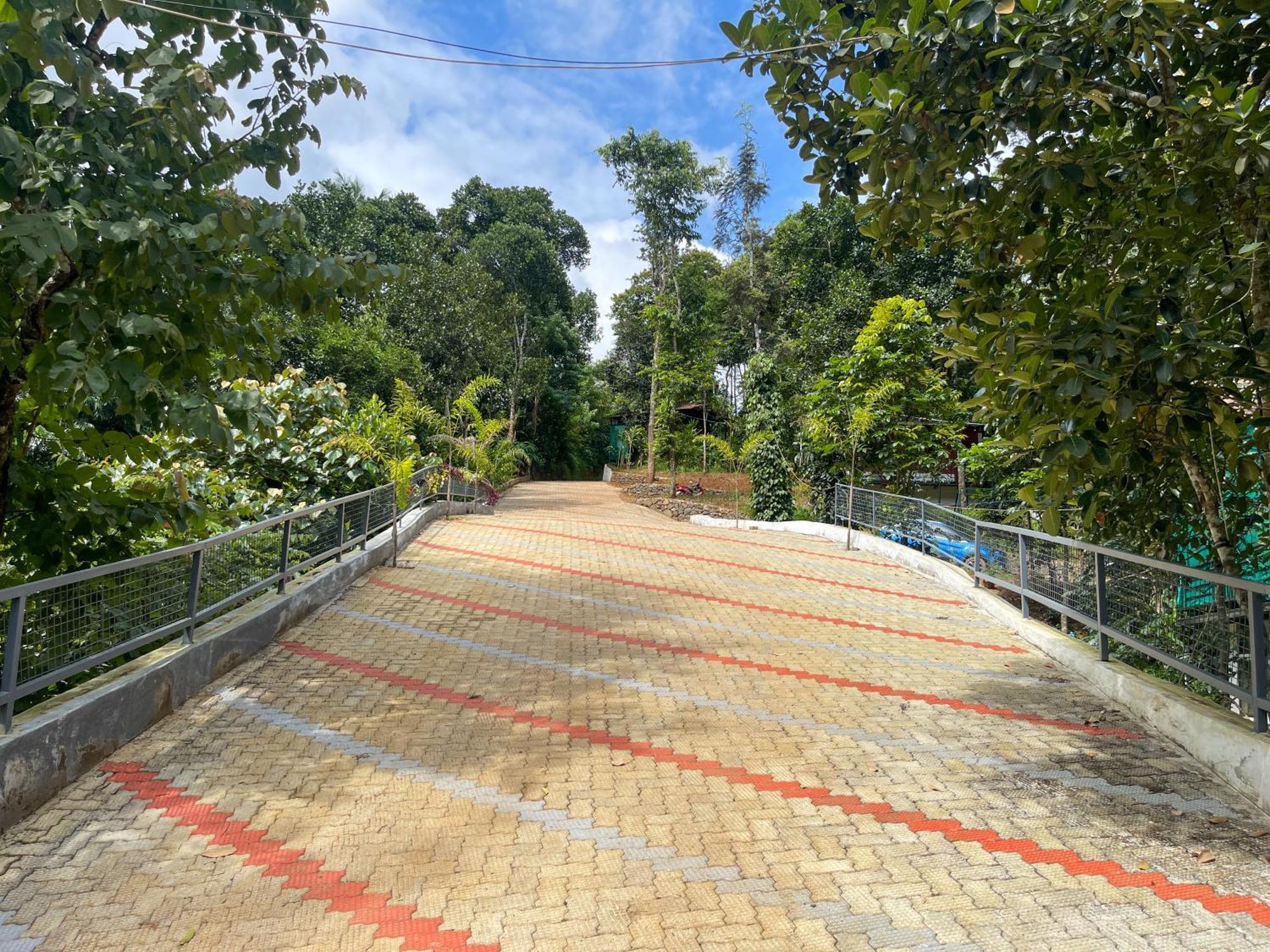 Snow Hills Resorts Thekkady Exterior photo